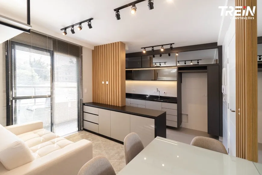 Foto 1 de Apartamento com 2 Quartos à venda, 47m² em Alto da Rua XV, Curitiba