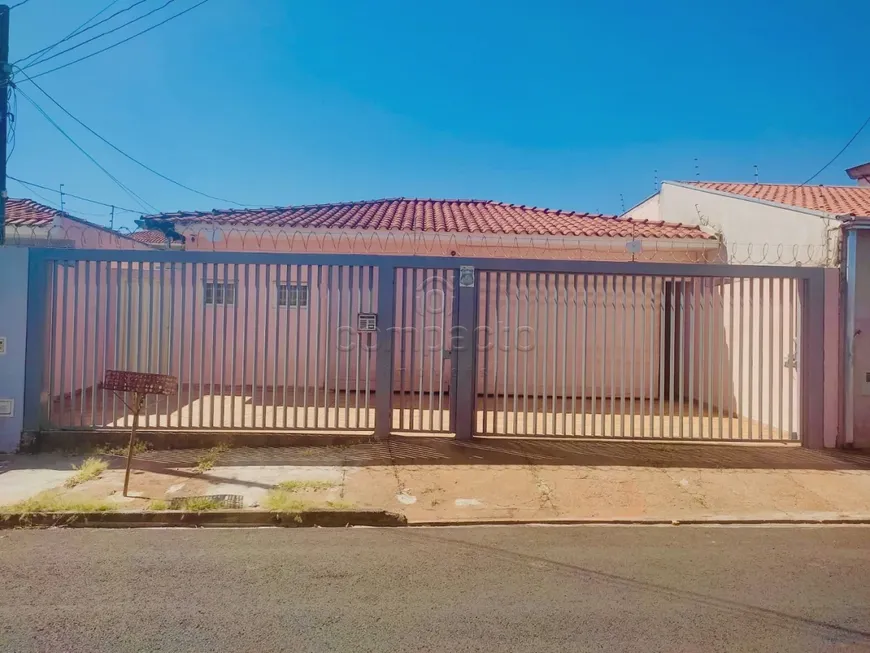 Foto 1 de Casa com 4 Quartos à venda, 237m² em Jardim Caparroz, São José do Rio Preto