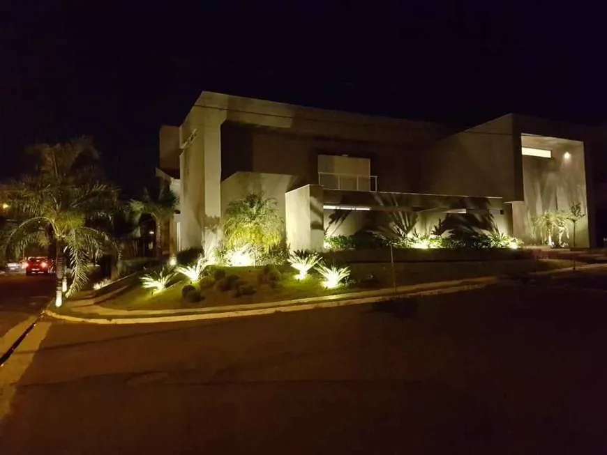 Foto 1 de Casa de Condomínio com 4 Quartos à venda, 350m² em VILA SERRAO, Bauru