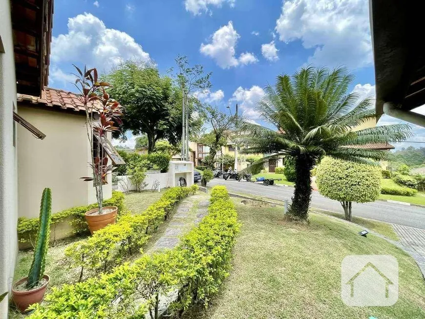 Foto 1 de Casa de Condomínio com 3 Quartos à venda, 319m² em Jardim Indaiá, Embu das Artes