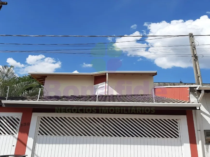 Foto 1 de Sobrado com 4 Quartos à venda, 240m² em Horto Santo Antonio, Jundiaí