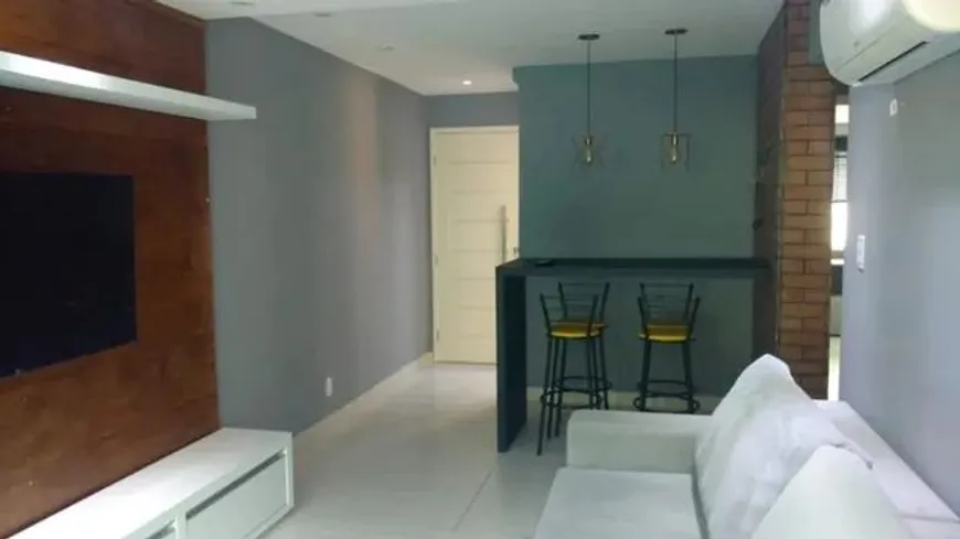 Foto 1 de Apartamento com 2 Quartos à venda, 76m² em Jardim Amália I, Volta Redonda