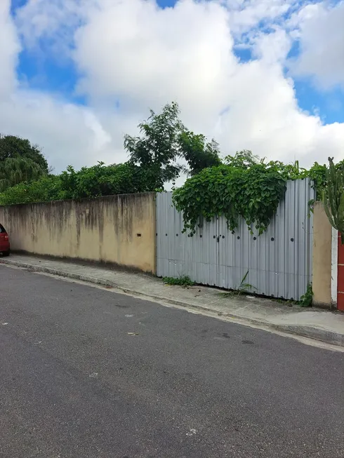 Foto 1 de Lote/Terreno à venda, 570m² em Serra Grande, Niterói