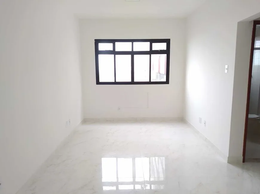 Foto 1 de Apartamento com 2 Quartos à venda, 65m² em Vila Tupi, Praia Grande