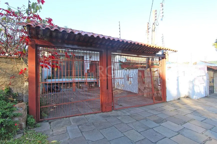 Foto 1 de Casa com 4 Quartos à venda, 159m² em Medianeira, Porto Alegre