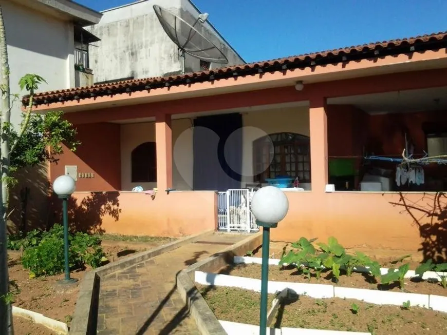 Foto 1 de Sobrado com 5 Quartos para venda ou aluguel, 600m² em Vila Romero, São Paulo