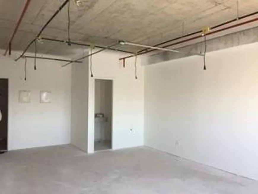 Foto 1 de Sala Comercial com 1 Quarto para alugar, 39m² em Cambuí, Campinas