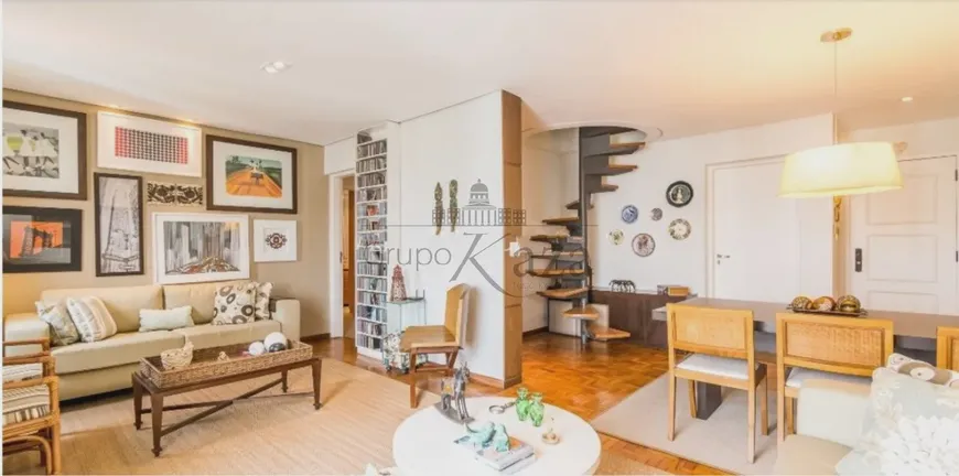 Foto 1 de Apartamento com 2 Quartos à venda, 160m² em Moema, São Paulo