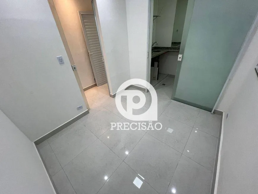 Foto 1 de Sala Comercial para venda ou aluguel, 28m² em Copacabana, Rio de Janeiro