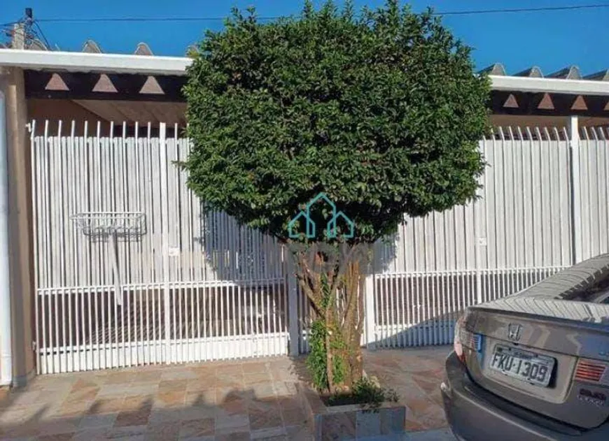 Foto 1 de Casa com 5 Quartos à venda, 150m² em PARQUE JARAGUA, Taubaté