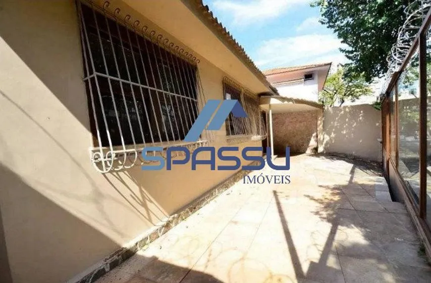 Foto 1 de Casa com 2 Quartos para alugar, 304m² em Santo Antônio, Belo Horizonte