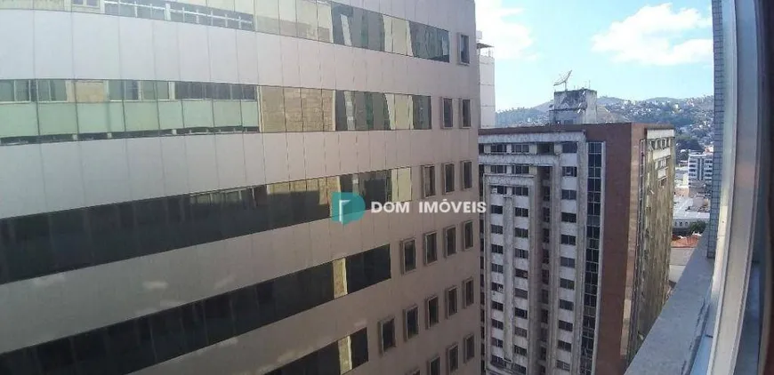 Foto 1 de Apartamento com 2 Quartos à venda, 74m² em Centro, Juiz de Fora