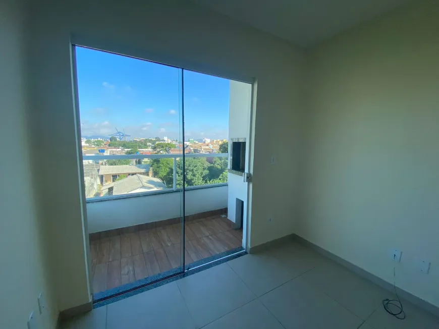 Foto 1 de Apartamento com 2 Quartos para alugar, 62m² em Centro, Navegantes