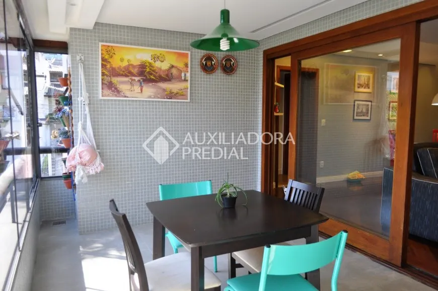 Foto 1 de Apartamento com 3 Quartos à venda, 135m² em Auxiliadora, Porto Alegre