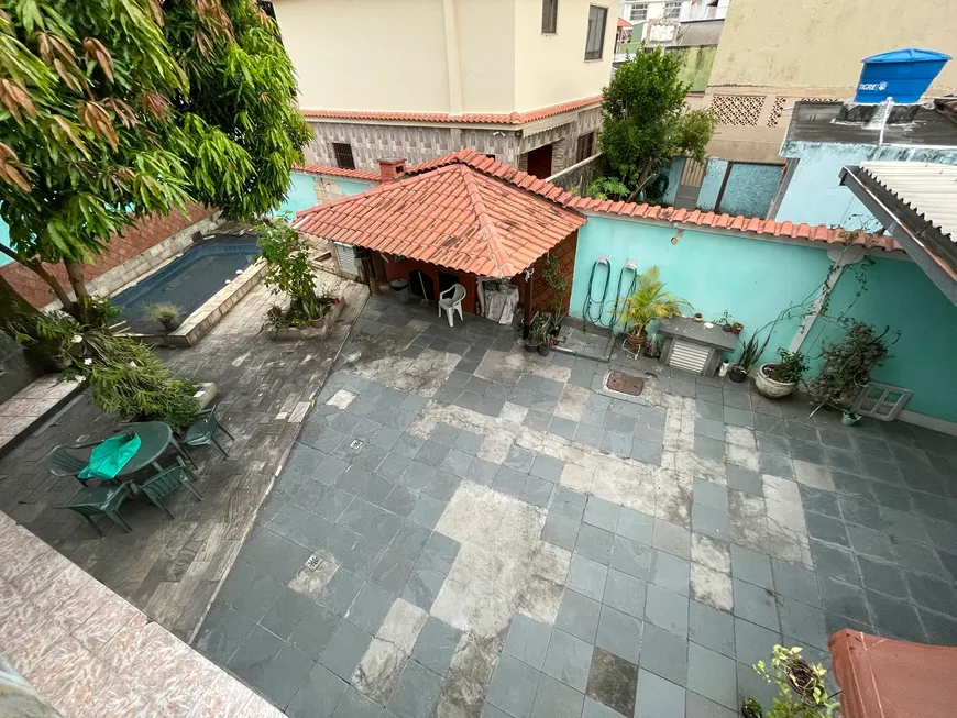 Foto 1 de Casa com 4 Quartos à venda, 120m² em Vila Kosmos, Rio de Janeiro