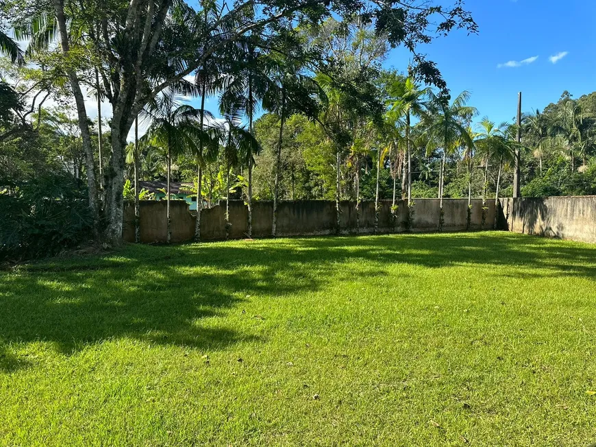 Foto 1 de Lote/Terreno à venda em Praia do Estaleiro, Balneário Camboriú