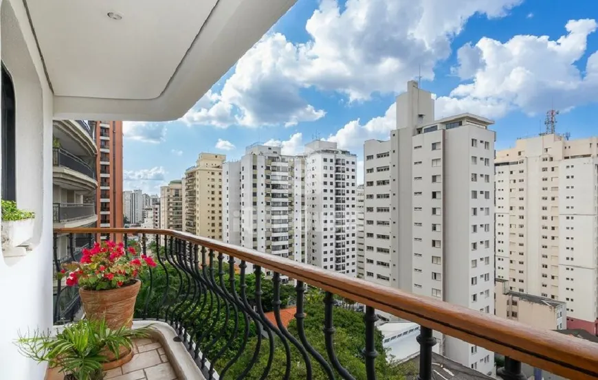 Foto 1 de Apartamento com 4 Quartos à venda, 200m² em Perdizes, São Paulo