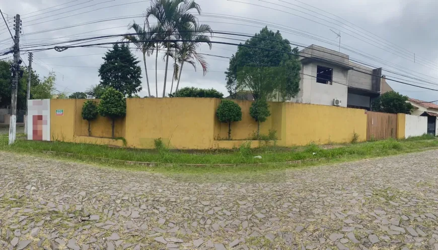 Foto 1 de Lote/Terreno à venda, 746m² em Cristo Rei, São Leopoldo