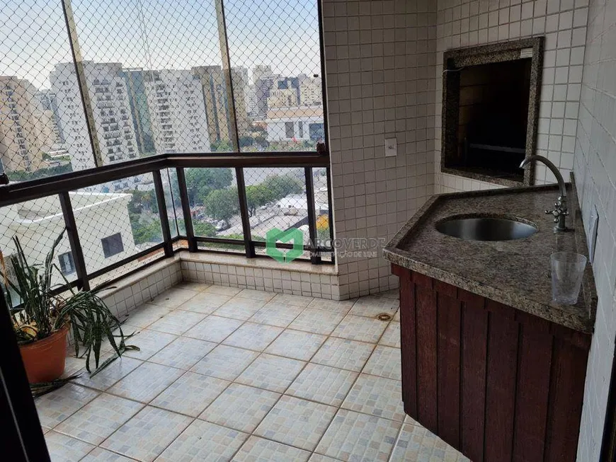 Foto 1 de Apartamento com 4 Quartos para venda ou aluguel, 220m² em Moema, São Paulo