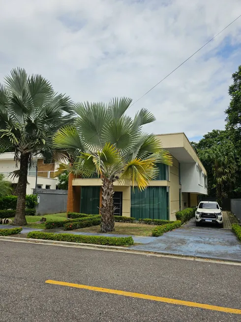 Foto 1 de Casa de Condomínio com 5 Quartos para alugar, 450m² em Ponta Negra, Manaus