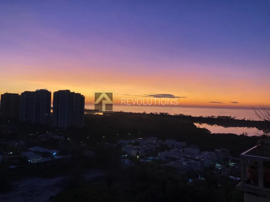 Foto 1 de Apartamento com 2 Quartos à venda, 52m² em Barra da Tijuca, Rio de Janeiro