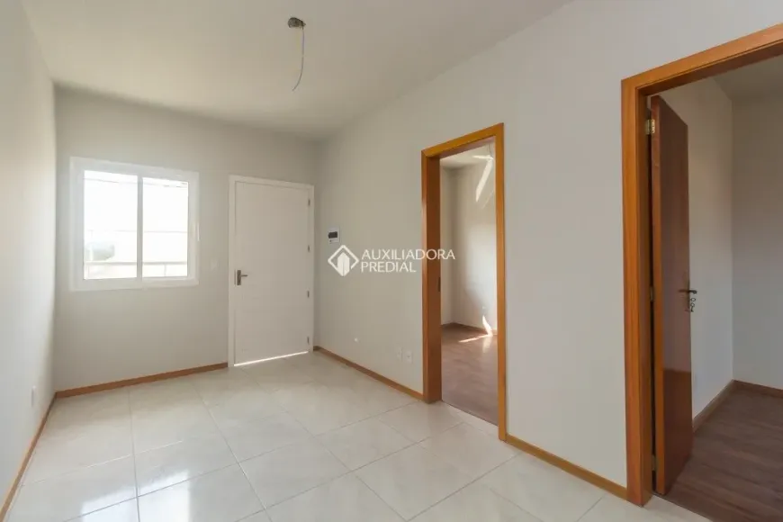 Foto 1 de Casa de Condomínio com 2 Quartos para alugar, 50m² em Restinga, Porto Alegre