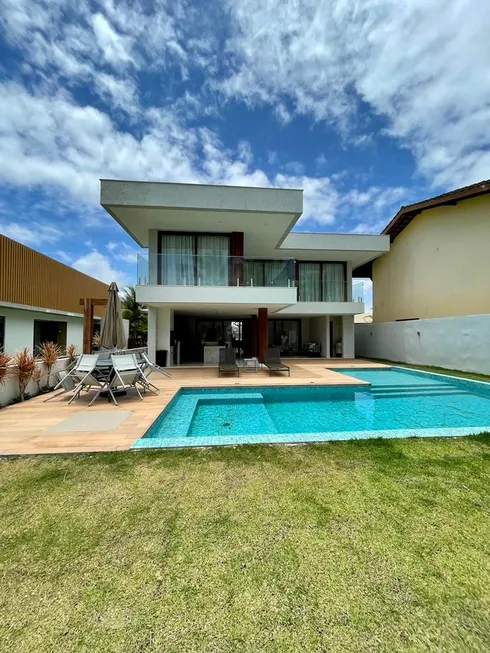 Foto 1 de Casa com 7 Quartos à venda, 350m² em Guarajuba, Camaçari