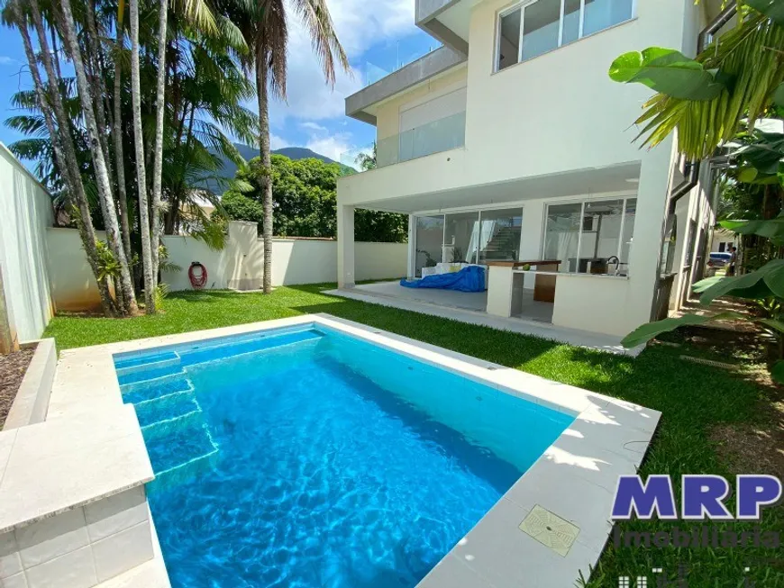 Foto 1 de Sobrado com 5 Quartos à venda, 300m² em Lagoinha, Ubatuba