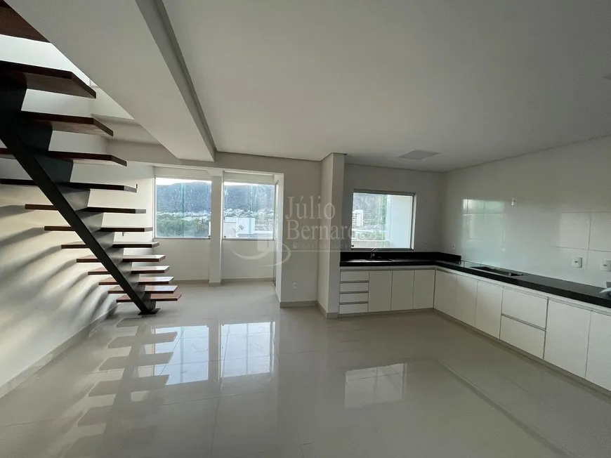 Foto 1 de Apartamento com 3 Quartos à venda, 235m² em Ibituruna, Montes Claros