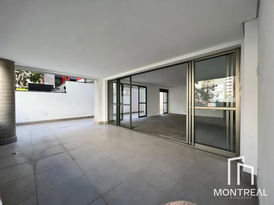 Foto 1 de Apartamento com 3 Quartos à venda, 285m² em Cerqueira César, São Paulo
