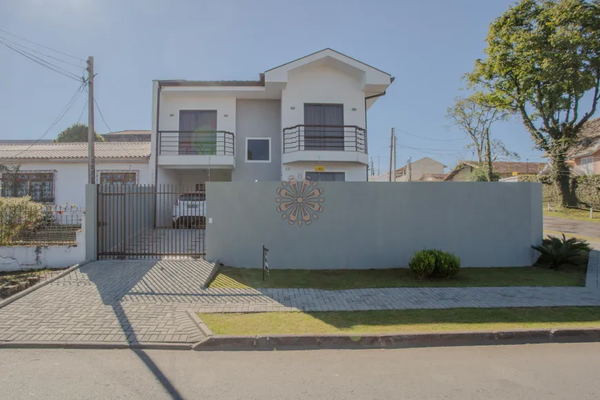 Foto 1 de Sobrado com 3 Quartos à venda, 127m² em Pilarzinho, Curitiba