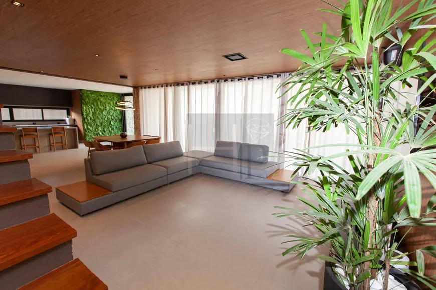 Foto 1 de Casa de Condomínio com 4 Quartos para venda ou aluguel, 400m² em Tamboré, Santana de Parnaíba