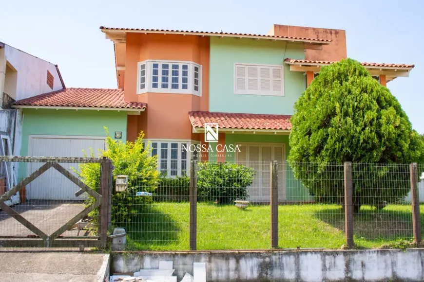 Foto 1 de Casa com 3 Quartos à venda, 320m² em Centenário, Torres