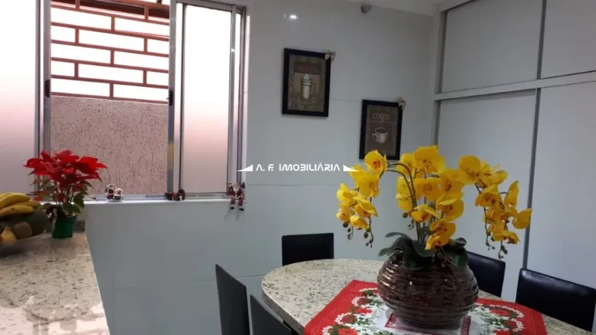 Foto 1 de Casa com 5 Quartos à venda, 360m² em Vila Santa Maria, São Paulo