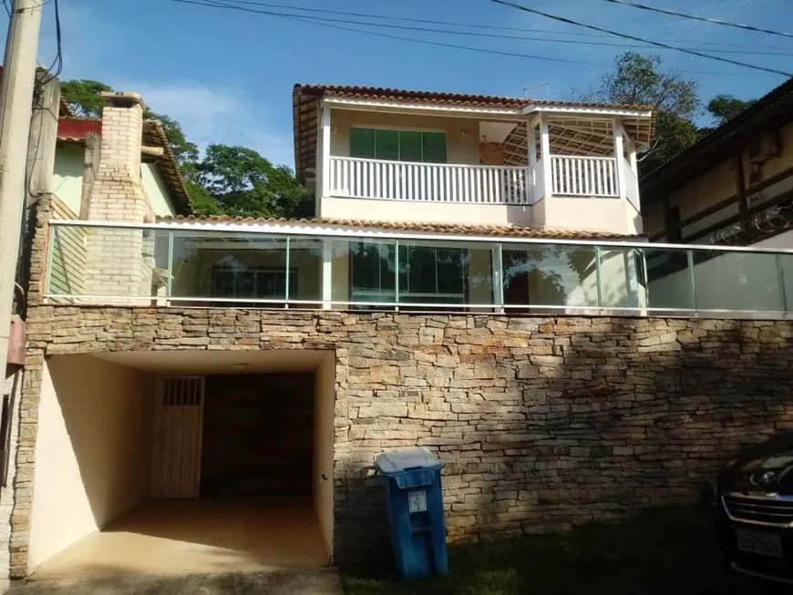 Foto 1 de Casa com 2 Quartos à venda, 170m² em Granja dos Cavaleiros, Macaé