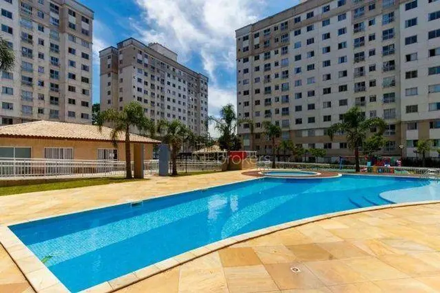 Foto 1 de Apartamento com 3 Quartos à venda, 62m² em Pinheirinho, Curitiba