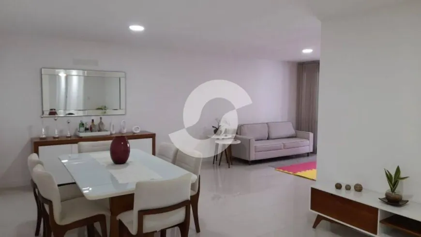 Foto 1 de Apartamento com 4 Quartos à venda, 181m² em Icaraí, Niterói