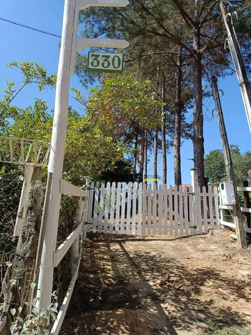 Foto 1 de Fazenda/Sítio com 4 Quartos à venda, 12000m² em , Sarapuí