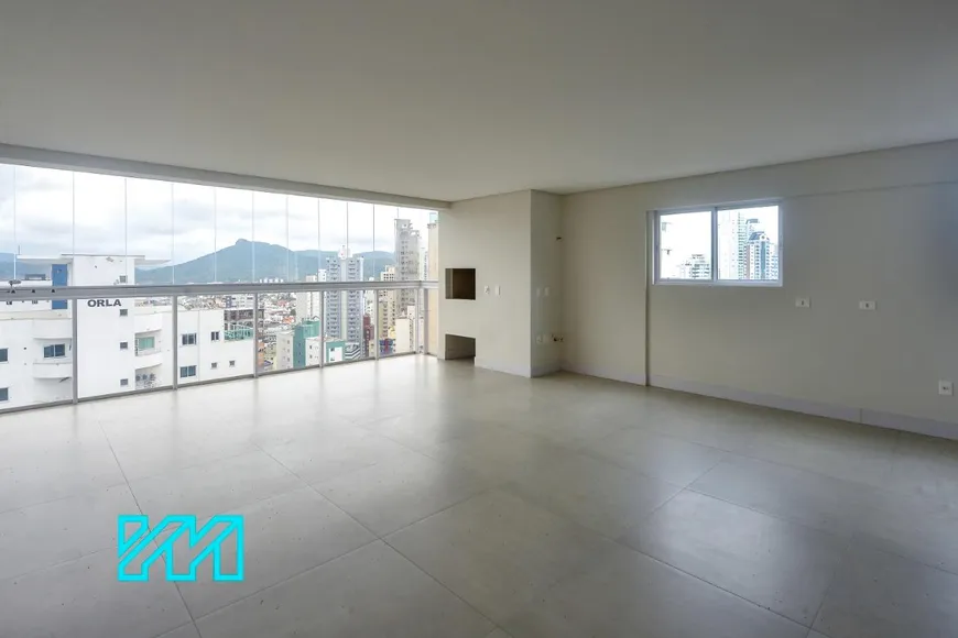 Foto 1 de Apartamento com 3 Quartos à venda, 139m² em Centro, Balneário Camboriú