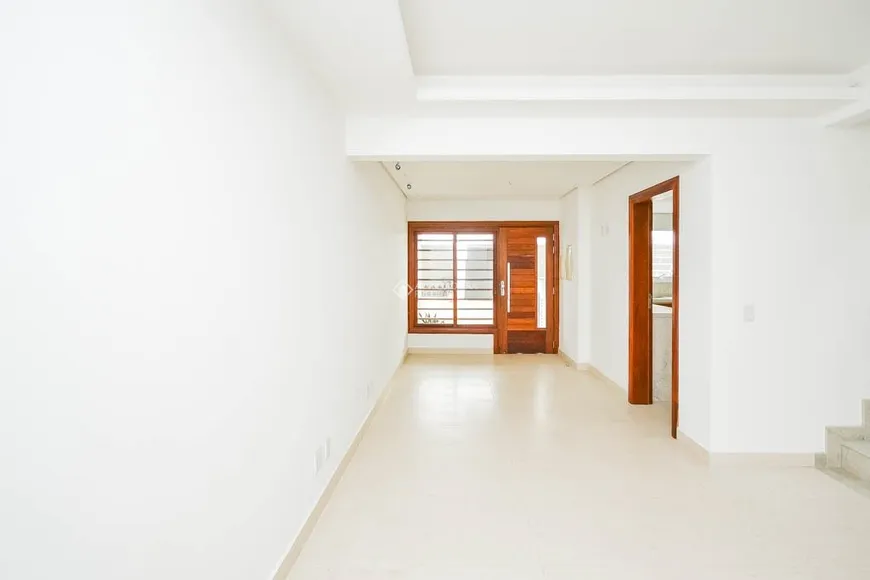 Foto 1 de Casa de Condomínio com 3 Quartos para alugar, 293m² em Praia de Belas, Porto Alegre