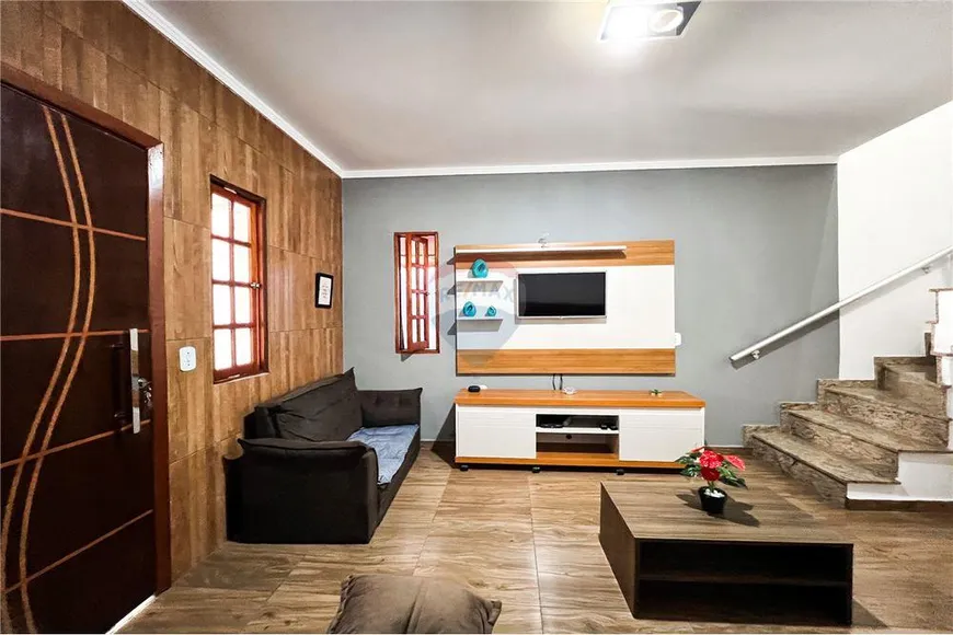 Foto 1 de Sobrado com 3 Quartos à venda, 125m² em Bela Vista, Guarulhos