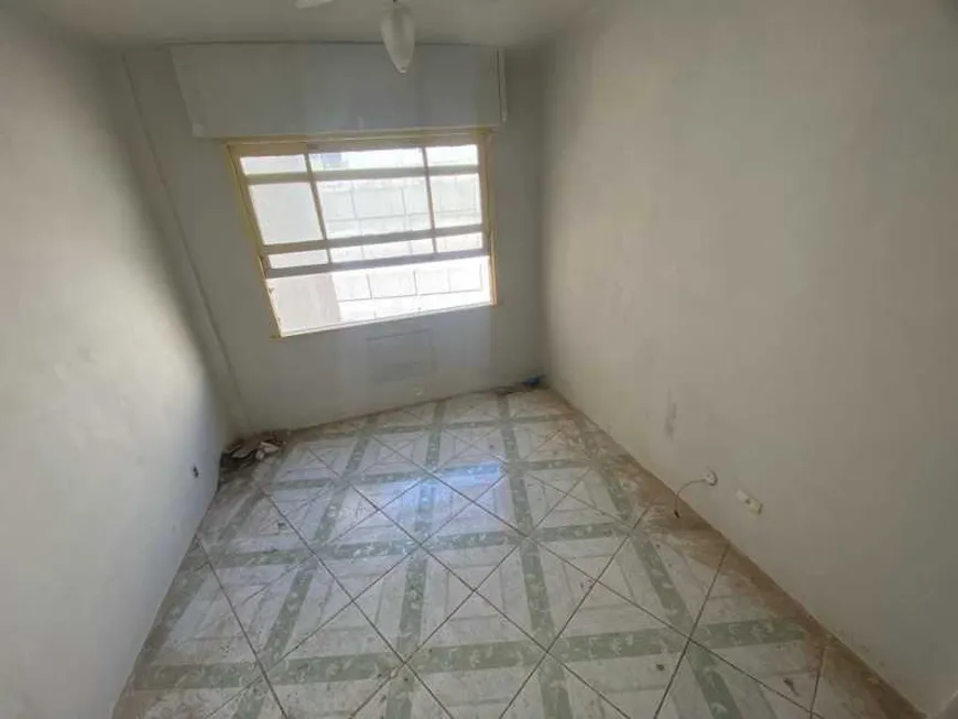 Foto 1 de Kitnet com 1 Quarto à venda, 29m² em Copacabana, Rio de Janeiro