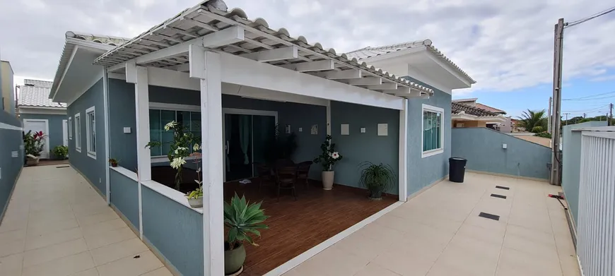 Foto 1 de Casa de Condomínio com 3 Quartos à venda, 137m² em Condominio dos Passaros, Cabo Frio
