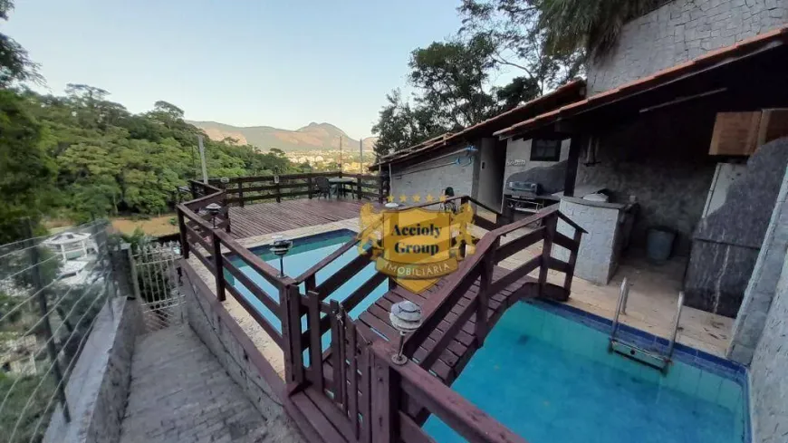 Foto 1 de Casa de Condomínio com 4 Quartos à venda, 364m² em Itaipu, Niterói