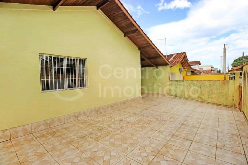 Foto 1 de Casa com 3 Quartos à venda, 109m² em Jardim Marcia, Peruíbe
