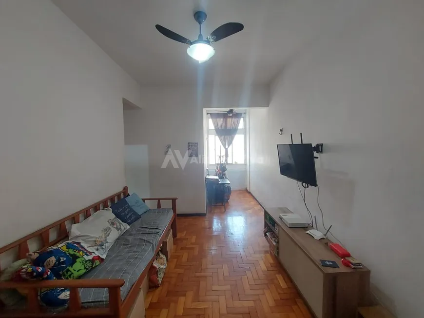 Foto 1 de Apartamento com 1 Quarto à venda, 50m² em Centro, Rio de Janeiro