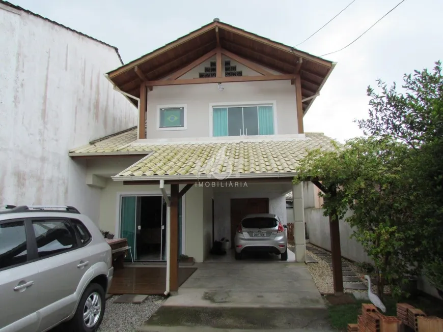 Foto 1 de Casa com 4 Quartos à venda, 150m² em Campeche, Florianópolis