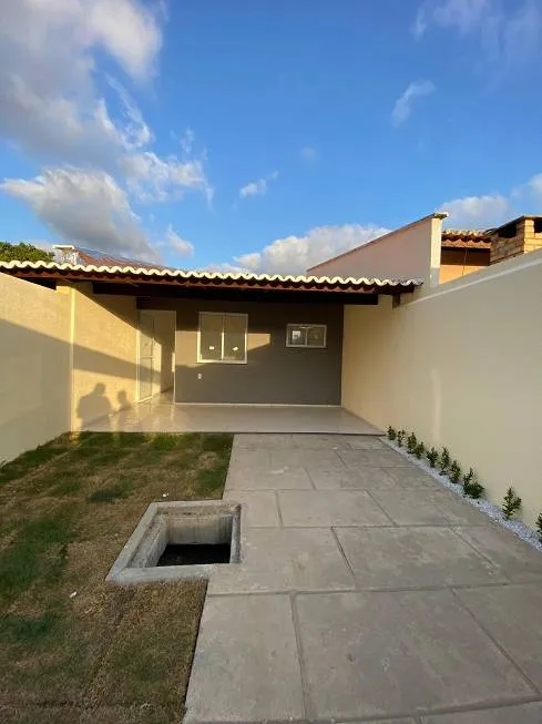 Foto 1 de Casa com 3 Quartos à venda, 90m² em Pedras, Itaitinga