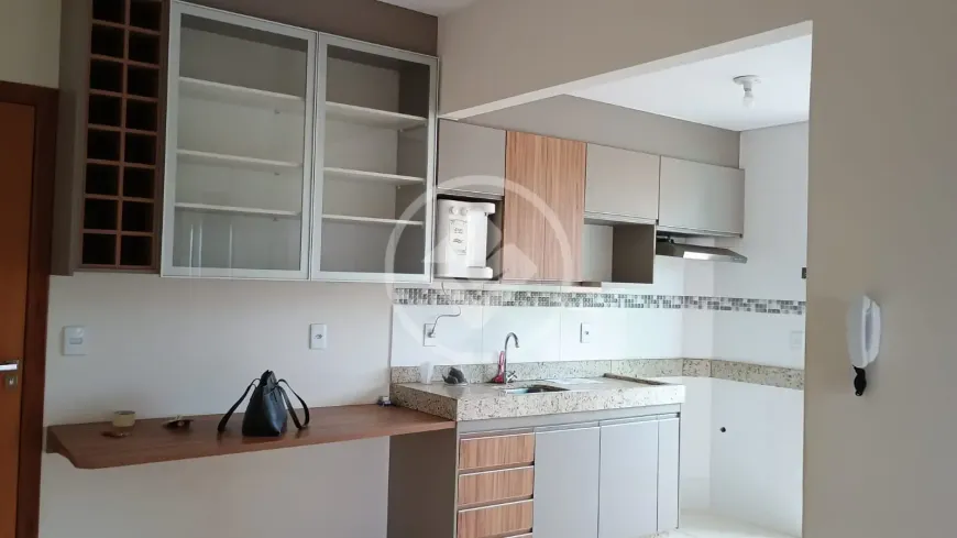 Foto 1 de Apartamento com 2 Quartos à venda, 50m² em Tubalina, Uberlândia