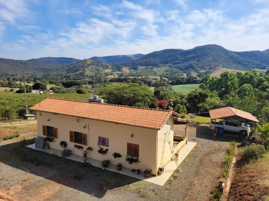 Foto 1 de Fazenda/Sítio com 1 Quarto à venda, 60000m² em Zona Rural, Conceição do Rio Verde